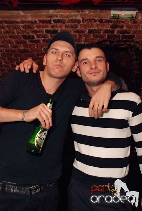 Petrecere de mijloc de săptămână, 