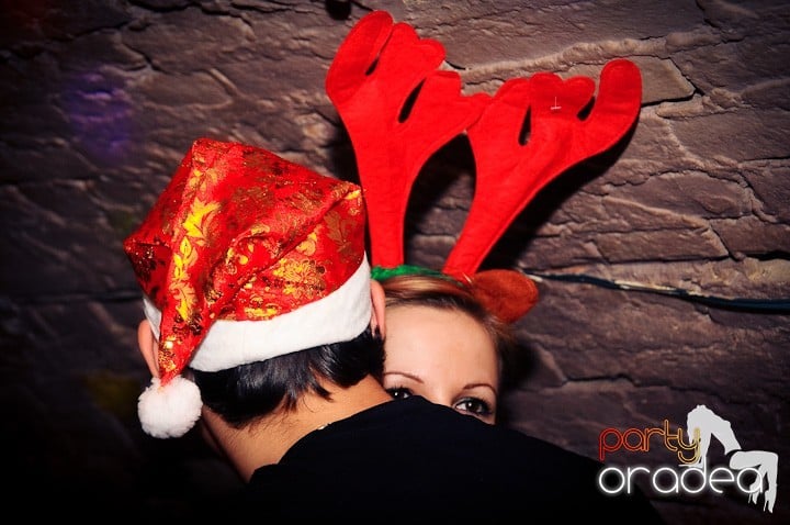 Petrecere de Moş Nicolae, Gekko-Bánya