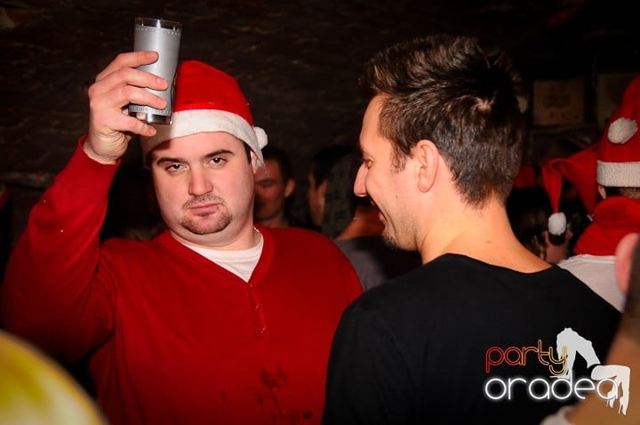 Petrecere de Moş Nicolae, Gekko-Bánya