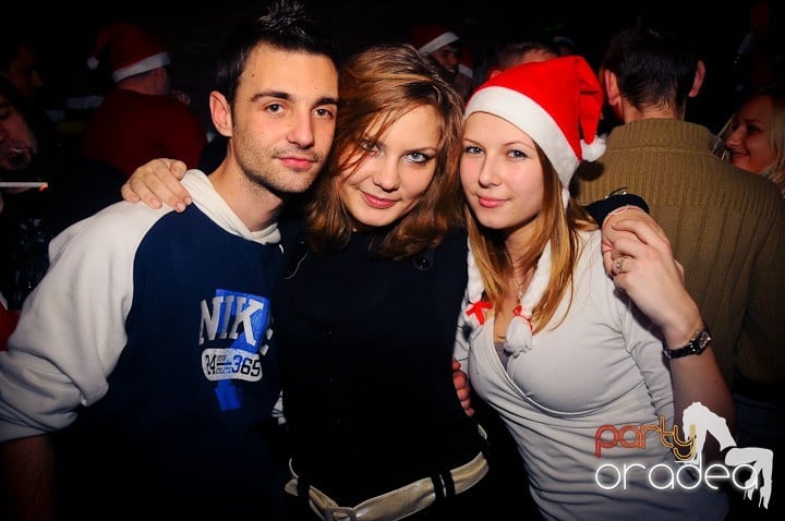 Petrecere de Moş Nicolae, Gekko-Bánya