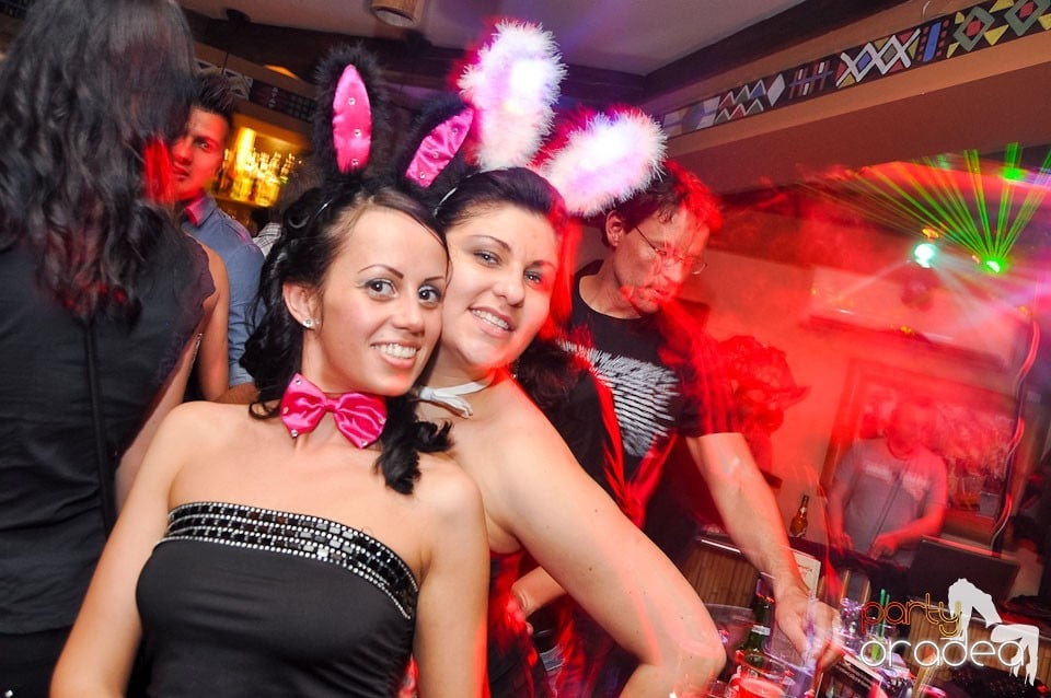 Petrecere de Paşti în Zulu Caffe, Zulu Caffe