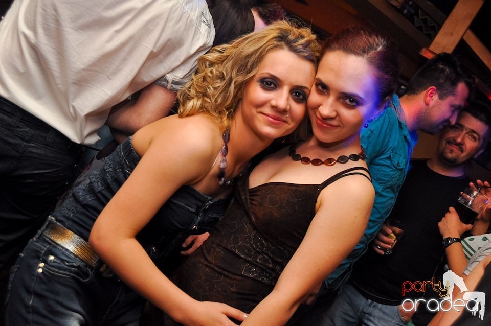 Petrecere de Paşti în Zulu Caffe, Zulu Caffe