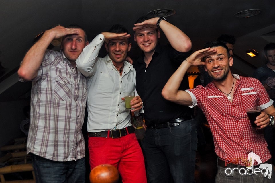 Petrecere de Paşti în Zulu Caffe, Zulu Caffe