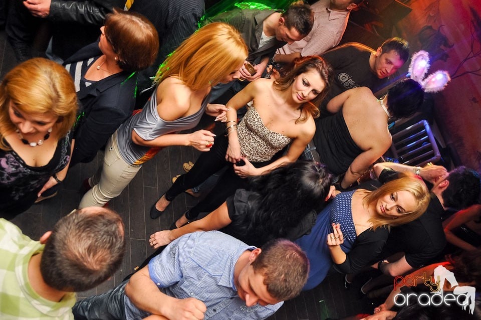 Petrecere de Paşti în Zulu Caffe, Zulu Caffe