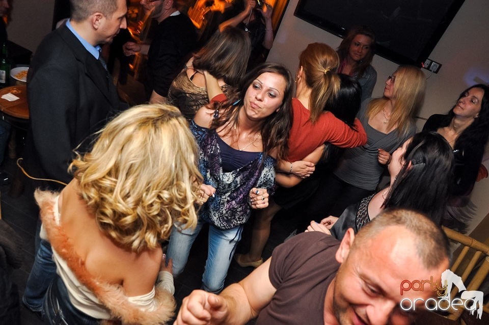 Petrecere de Paşti în Zulu Caffe, Zulu Caffe