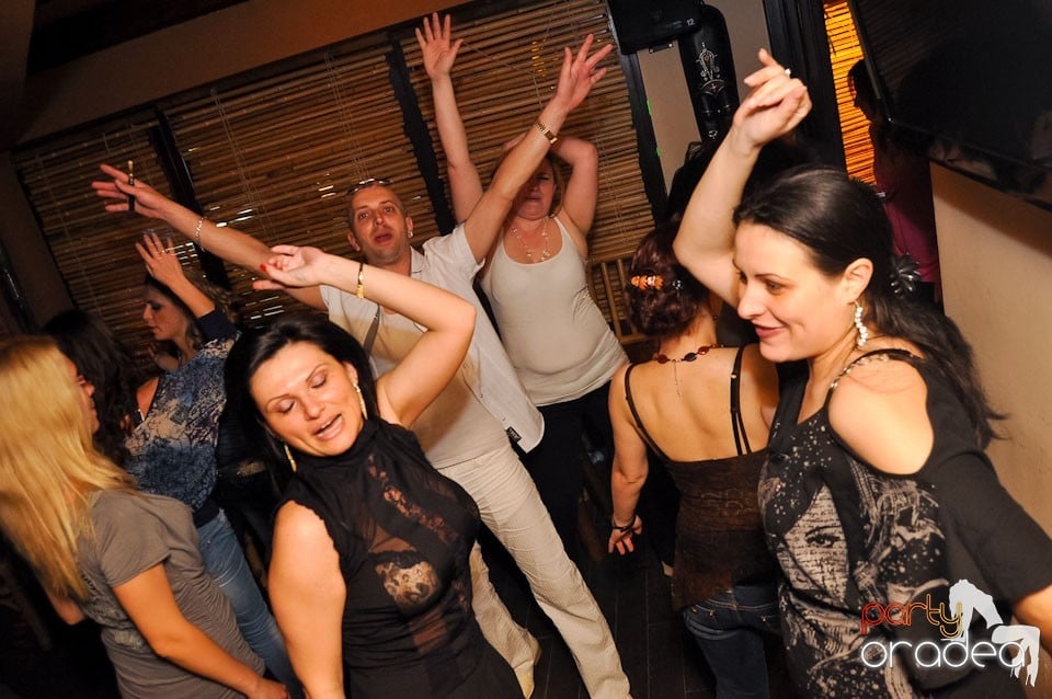 Petrecere de Paşti în Zulu Caffe, Zulu Caffe