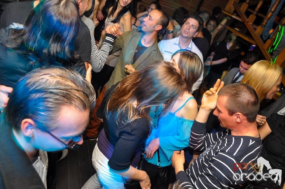 Petrecere de Paşti în Zulu Caffe, Zulu Caffe