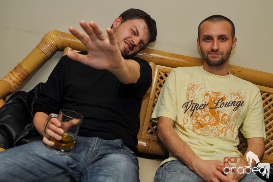 Petrecere de Paşti în Zulu Caffe, Zulu Caffe