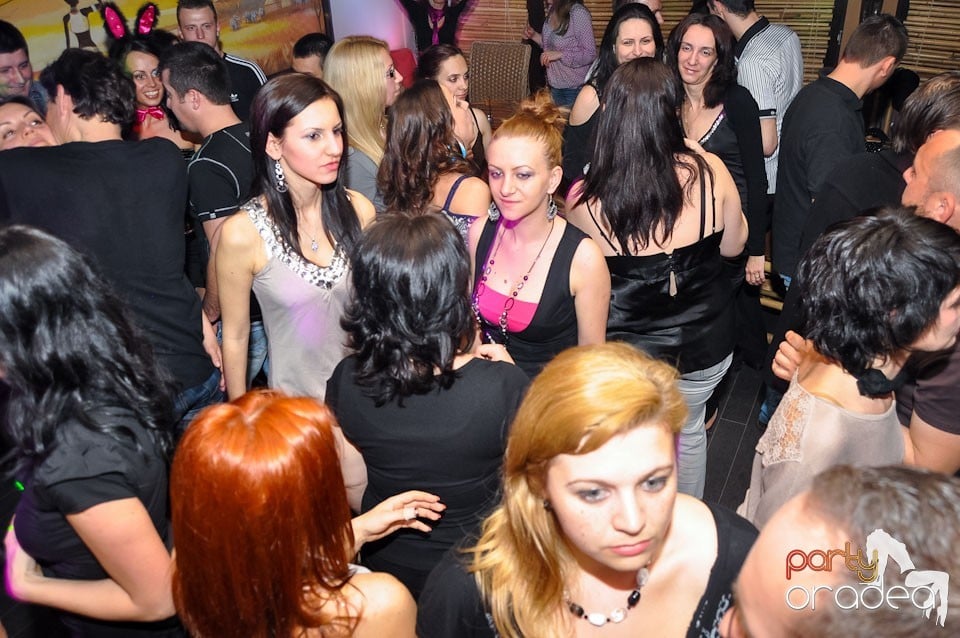 Petrecere de Paşti în Zulu Caffe, Zulu Caffe