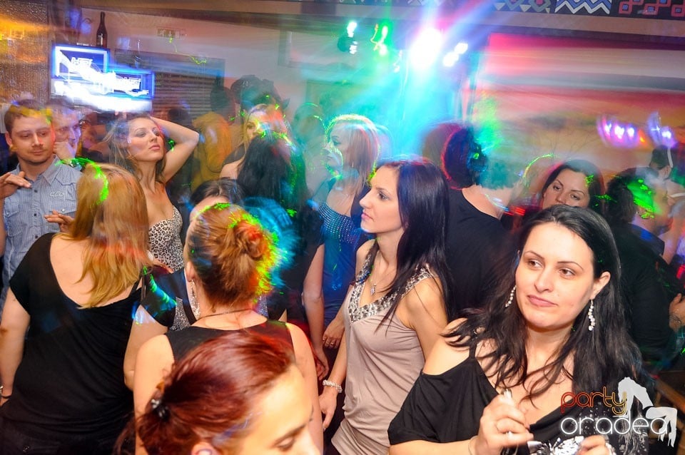 Petrecere de Paşti în Zulu Caffe, Zulu Caffe