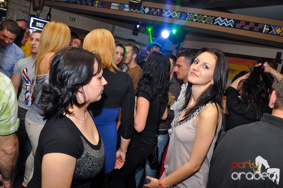 Petrecere de Paşti în Zulu Caffe, Zulu Caffe