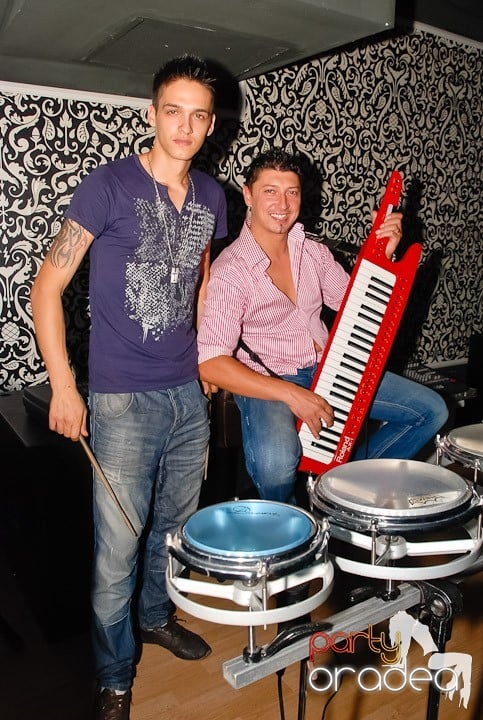 Petrecere de Petrecere în Life Club, 