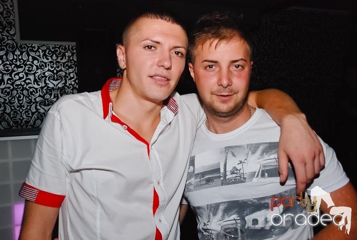 Petrecere de Petrecere în Life Club, 