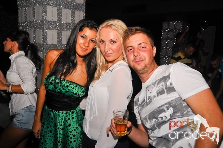 Petrecere de Petrecere în Life Club, 