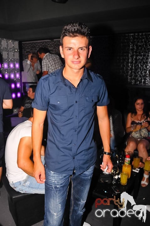 Petrecere de Petrecere în Life Club, 