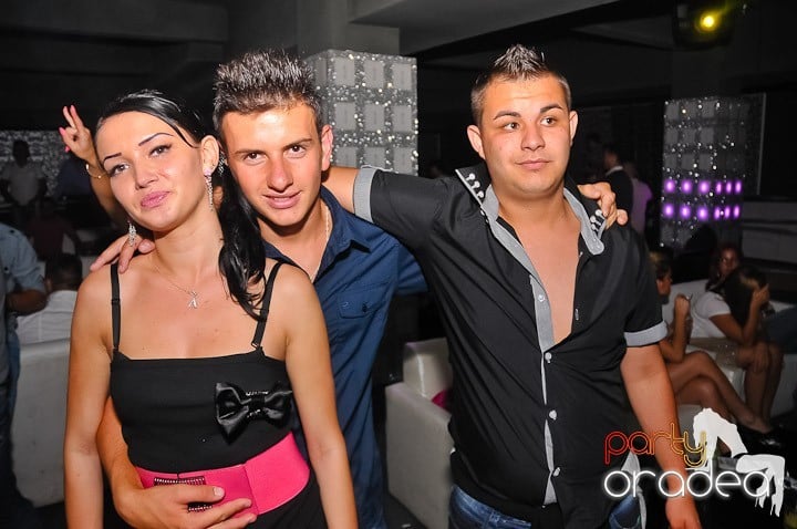 Petrecere de Petrecere în Life Club, 