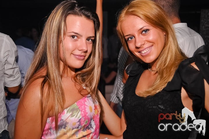 Petrecere de zile mari în Life Club, 