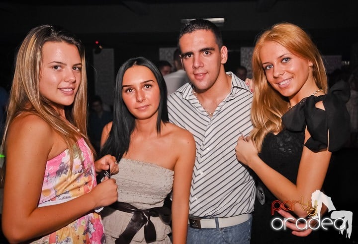 Petrecere de zile mari în Life Club, 