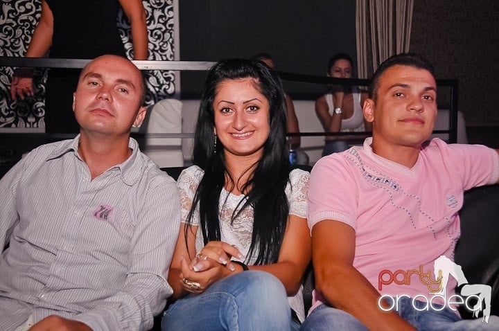 Petrecere de zile mari în Life Club, 