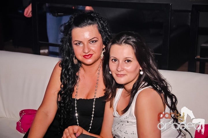 Petrecere de zile mari în Life Club, 