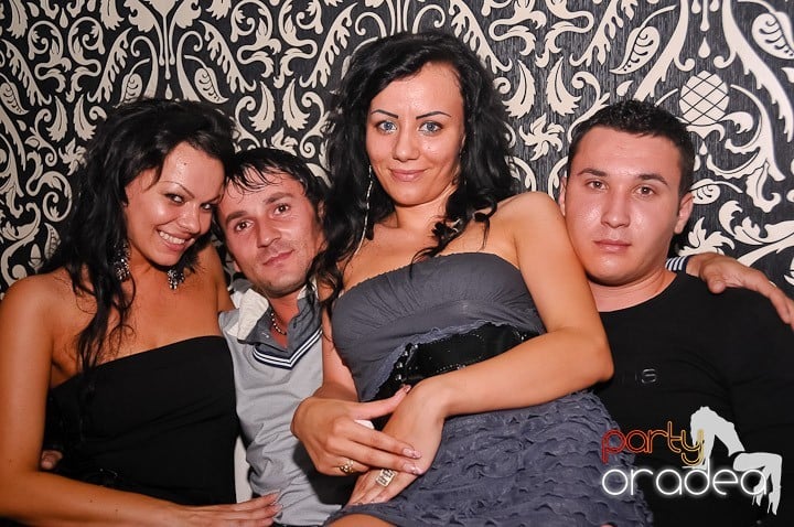 Petrecere de zile mari în Life Club, 