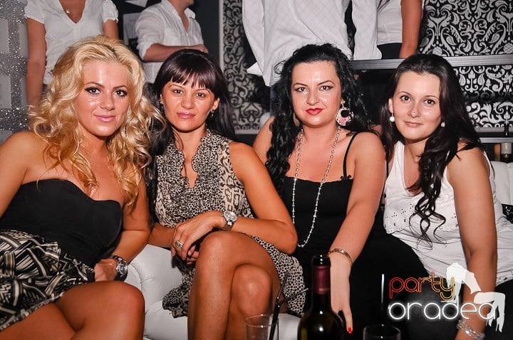 Petrecere de zile mari în Life Club, 