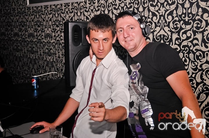 Petrecere de zile mari în Life Club, 