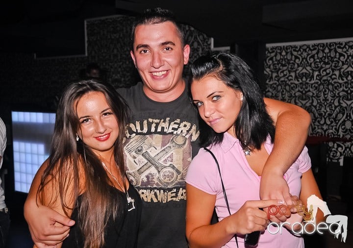 Petrecere de zile mari în Life Club, 