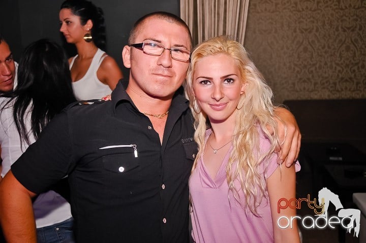 Petrecere de zile mari în Life Club, 