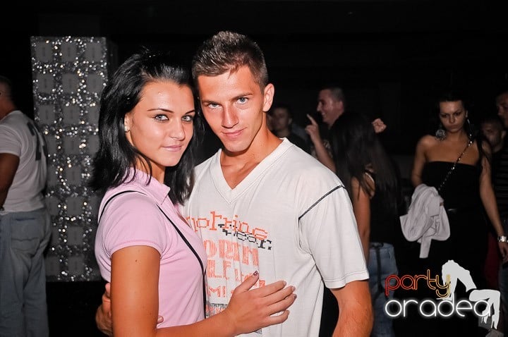 Petrecere de zile mari în Life Club, 