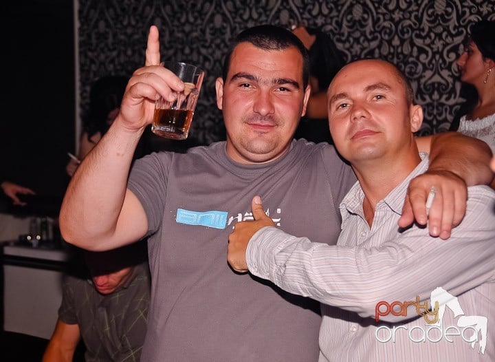 Petrecere de zile mari în Life Club, 