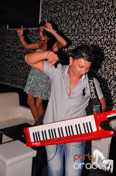 Petrecere de zile mari în Life Club, 