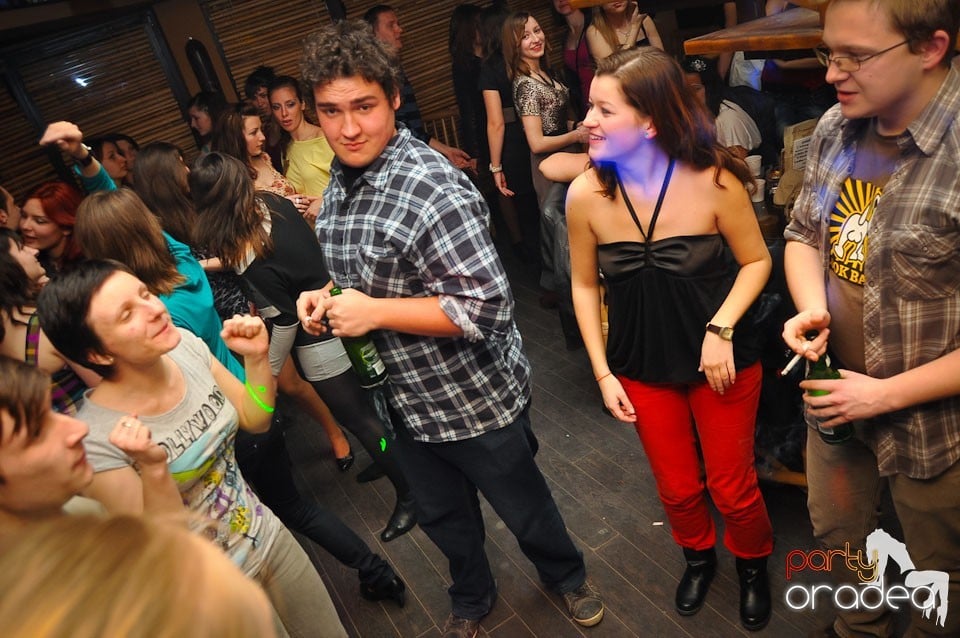 Petrecere de Ziua Femeii în Zulu Caffe, Zulu Caffe