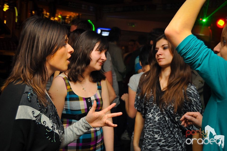 Petrecere de Ziua Femeii în Zulu Caffe, Zulu Caffe