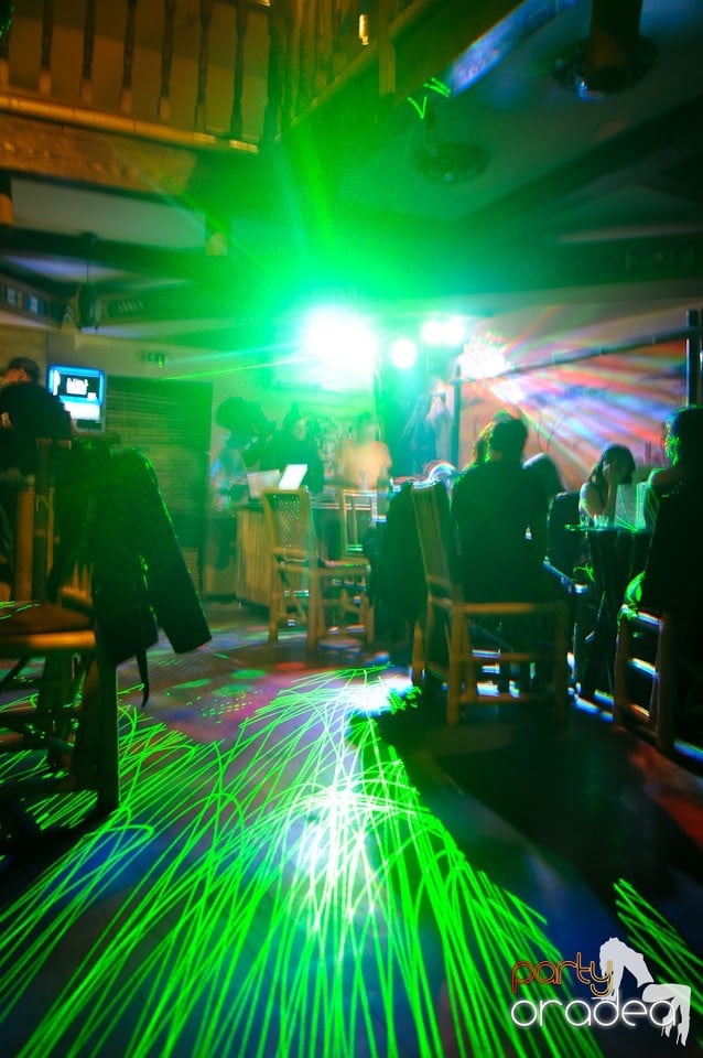 Petrecere de Ziua Femeii în Zulu Caffe, Zulu Caffe