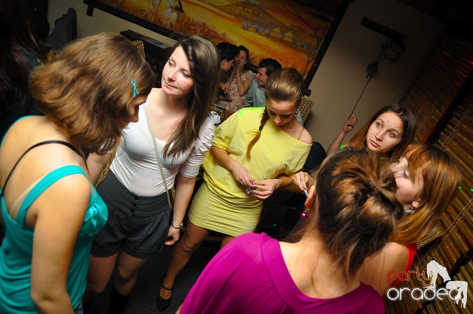 Petrecere de Ziua Femeii în Zulu Caffe, Zulu Caffe