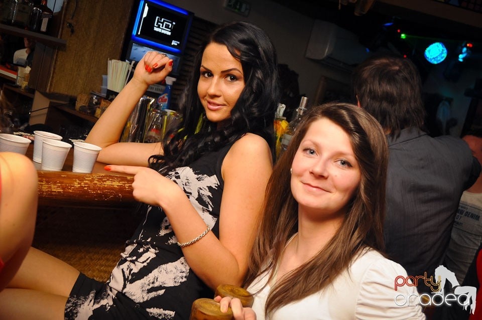 Petrecere de Ziua Femeii în Zulu Caffe, Zulu Caffe