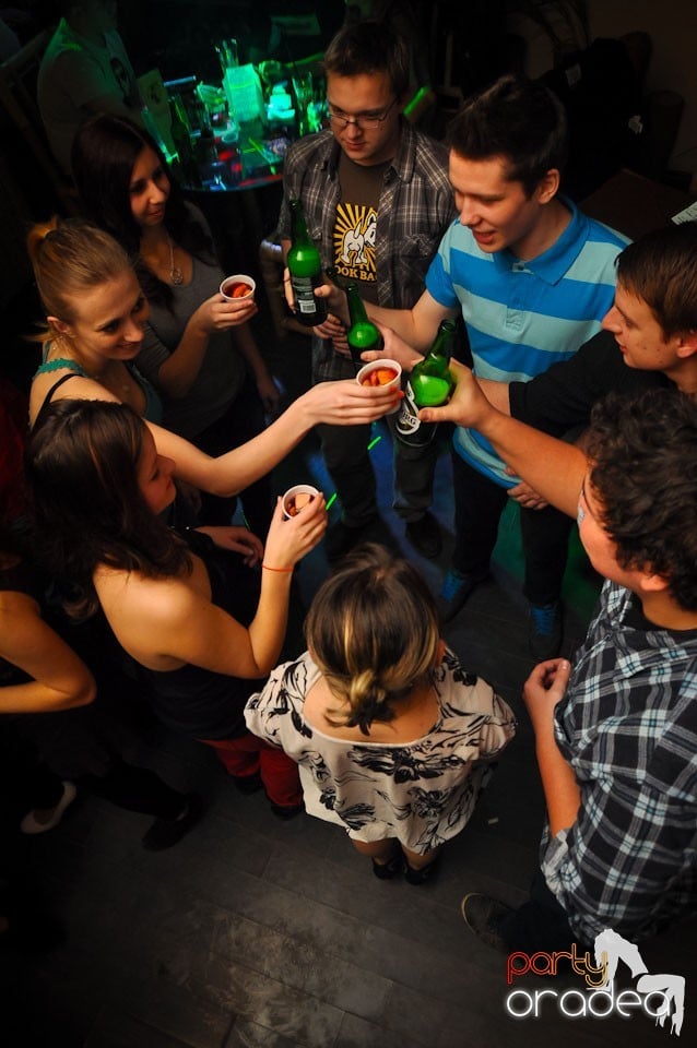 Petrecere de Ziua Femeii în Zulu Caffe, Zulu Caffe