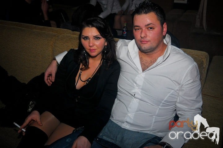 Petrecere în Club Life, 