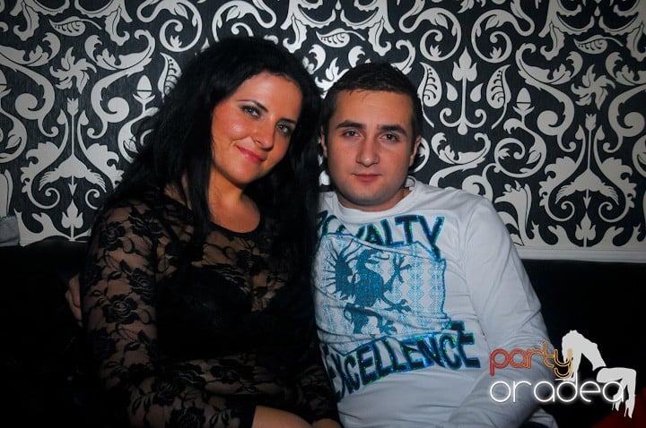 Petrecere în Club Life, 