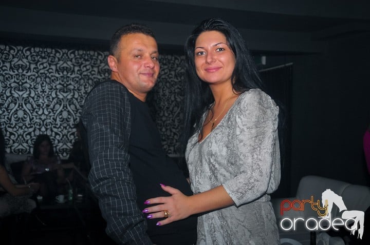 Petrecere în Club Life, 