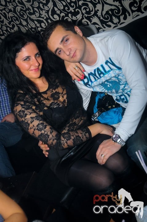 Petrecere în Club Life, 