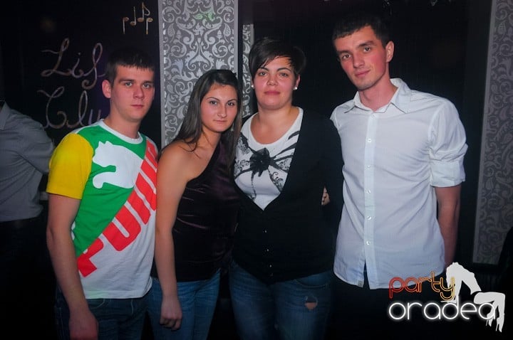 Petrecere în Club Life, 