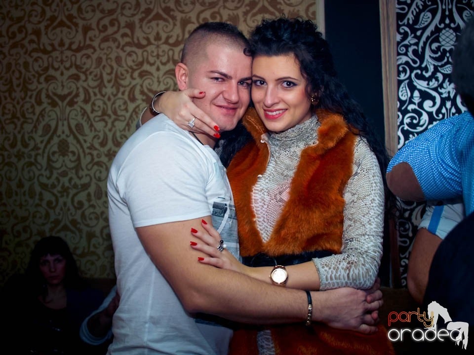 Petrecere în Club Life, 