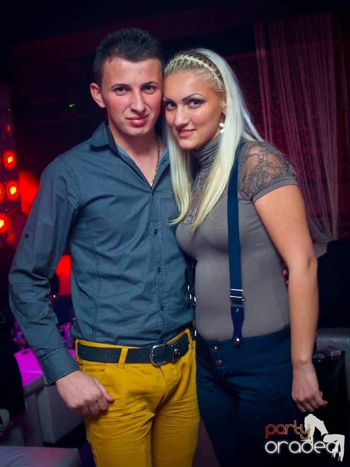 Petrecere în Club Life, 