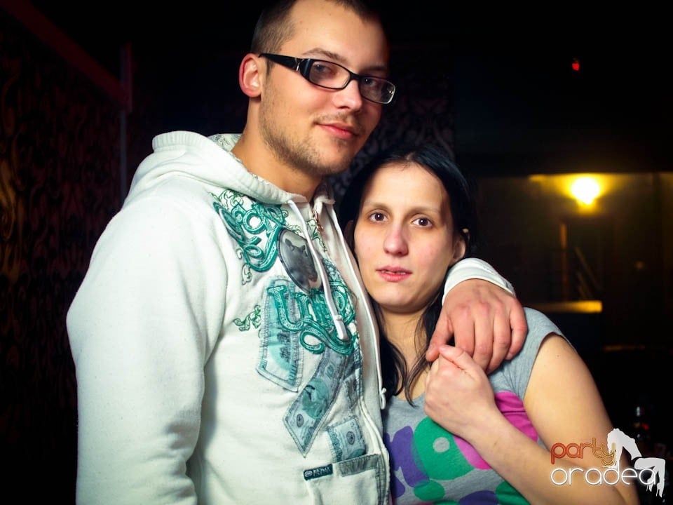 Petrecere în Club Life, 