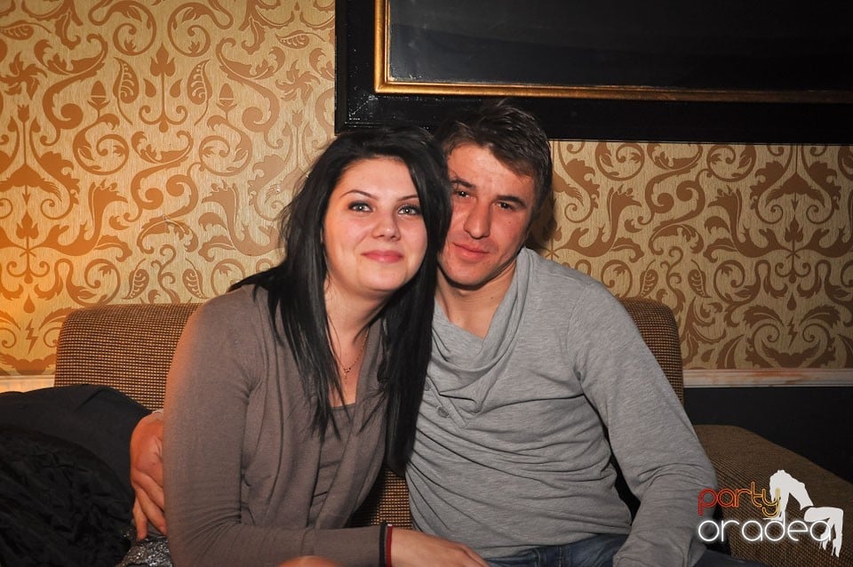 Petrecere în Club Life, 