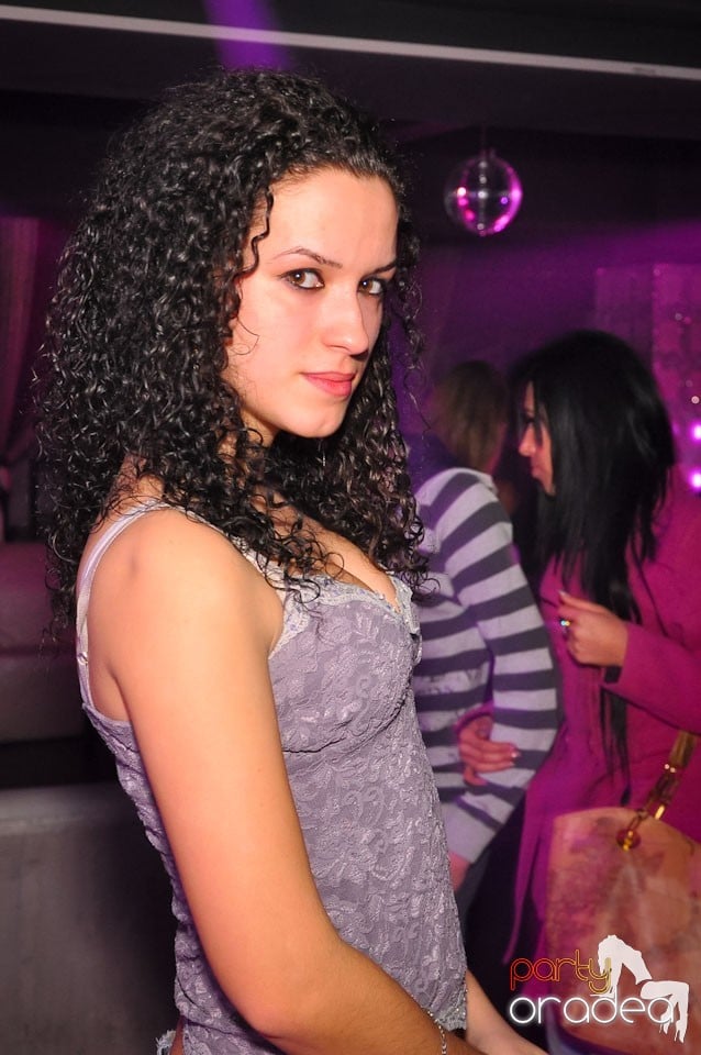 Petrecere în Club Life, 