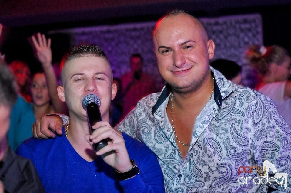 Petrecere în Club Life, 