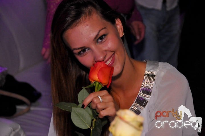 Petrecere în Club Life, 